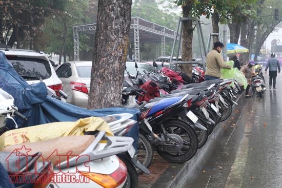 Phí trông xe trung tâm Hà Nội tăng theo giờ, nhiều chủ xe 'chóng mặt' ảnh 3